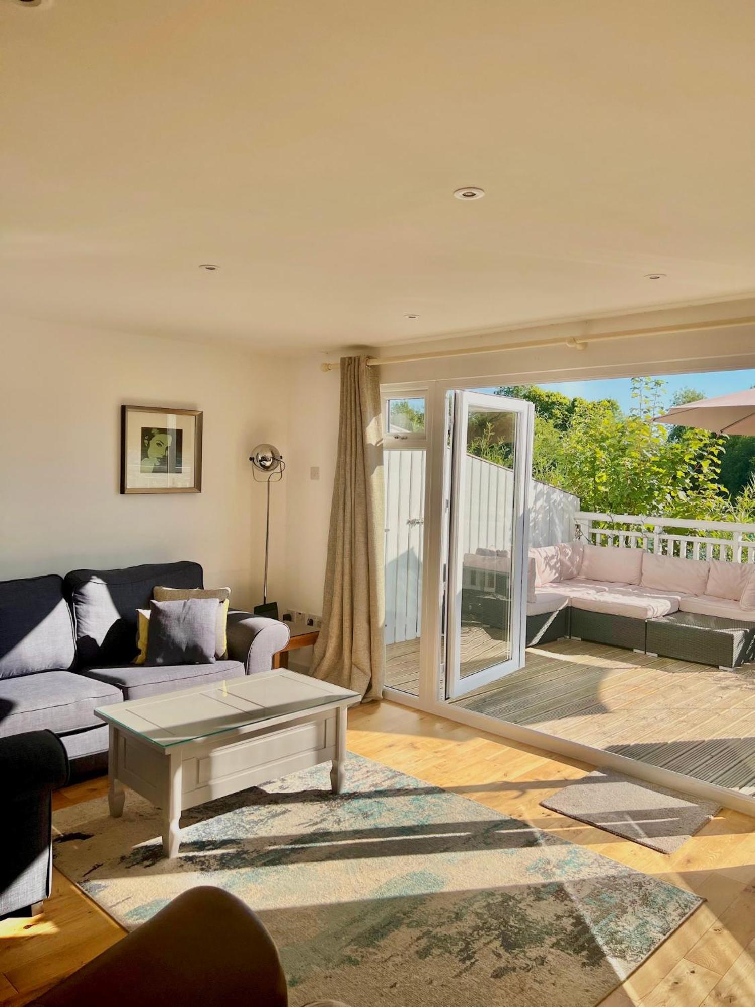 Nola Lodge Cirencester Exterior photo